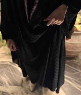 Bisht red